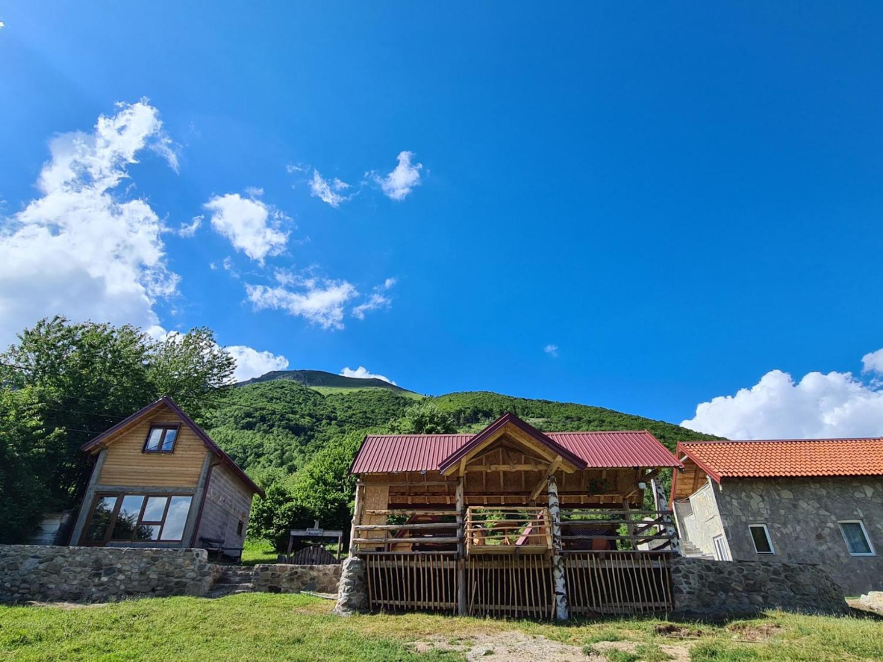 Bungalows Malagic Gusinje Exterior photo