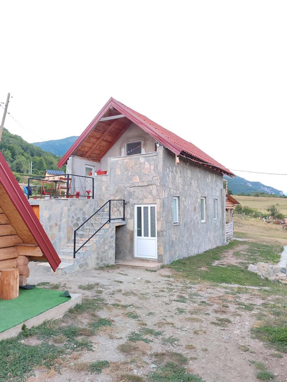 Bungalows Malagic Gusinje Exterior photo