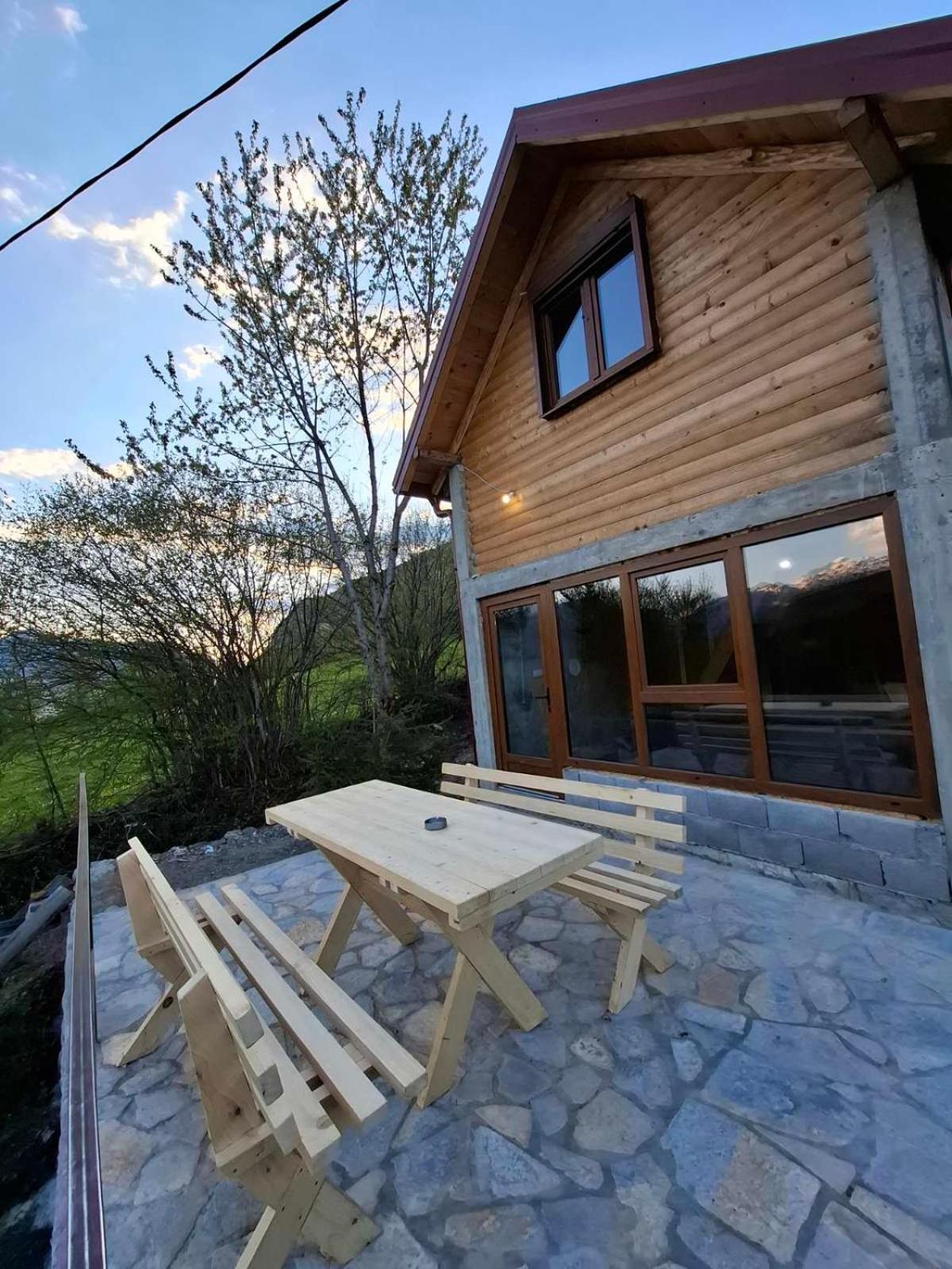 Bungalows Malagic Gusinje Exterior photo